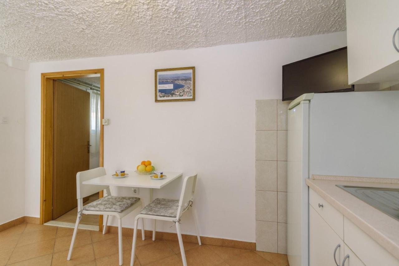 Apartments Meri 特罗吉尔 外观 照片