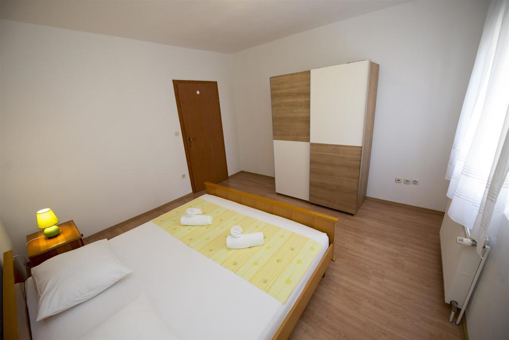 Apartments Meri 特罗吉尔 外观 照片